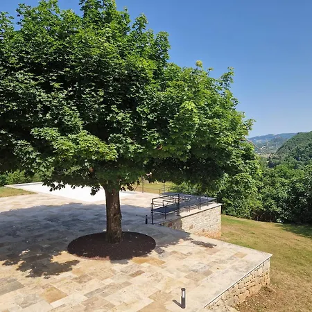 Les Hauts Du Lot, Piscine, Nature, Calme * Bessuejouls