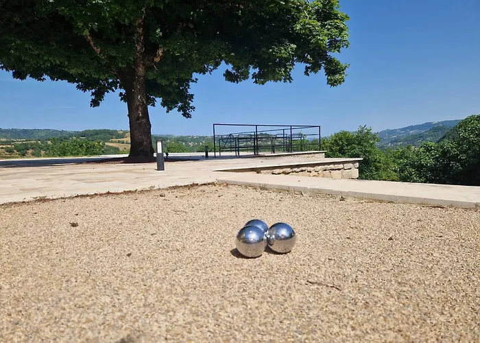 Les Hauts Du Lot, Piscine, Nature, Calme * Bessuejouls