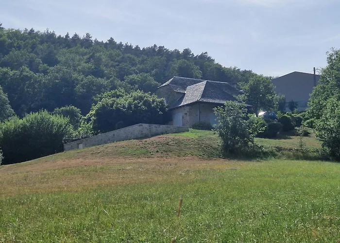 Σπίτι διακοπών Les Hauts Du Lot, Piscine, Nature, Calme